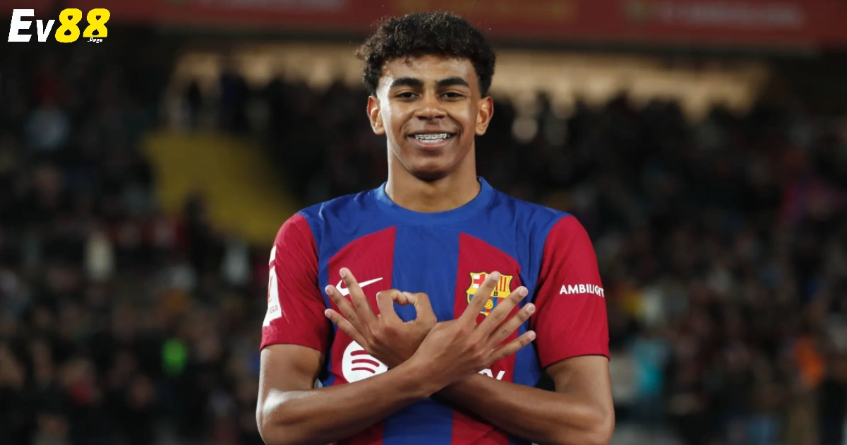 Đánh giá tích cực từ chuyên gia về cầu thủ trẻ tại Barcelona